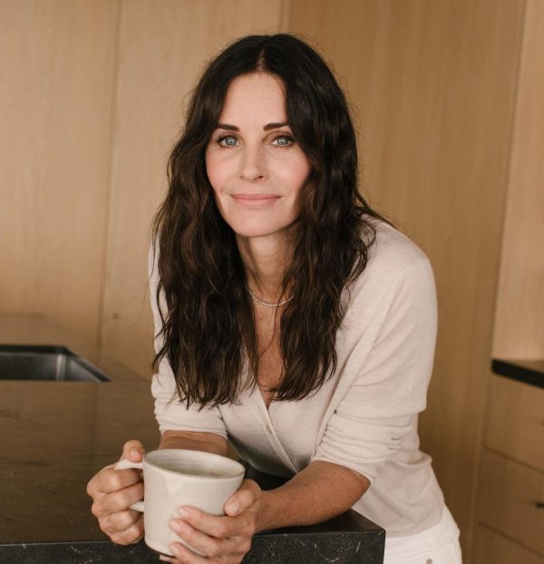 Courteney Cox Net Worth, Family, Bio