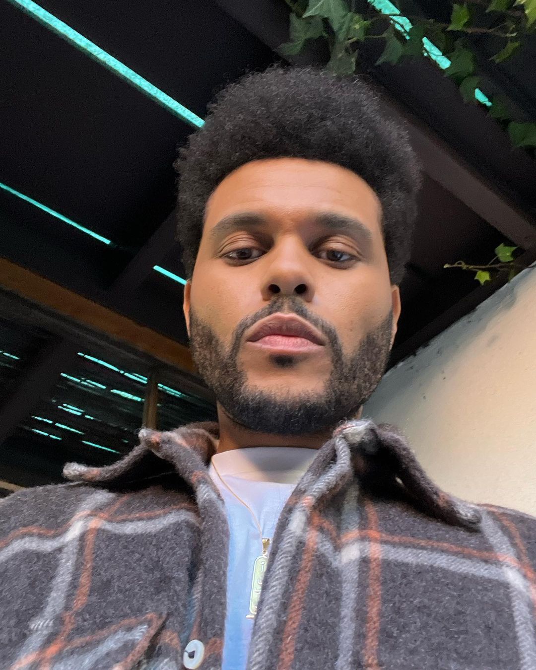 The Weeknd Net Worth, Family, Bio FamWorth